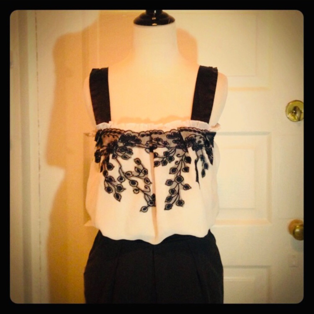 White Floral Embroidered Top!